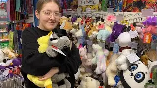 VLOG. We want new toys again. 