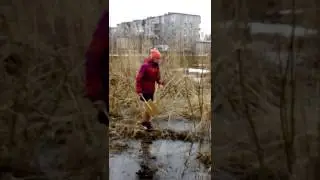 Когда подруги пытаются позвать уток