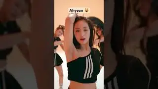 Ahyeon an all rounder? 😎 #shorts #kpop #sheesh #kpop #babymonster #batterup #ahyeon #yg #inkigayo