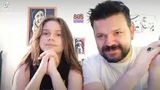 Babalar Gününde baba ve kız başbaşayız.