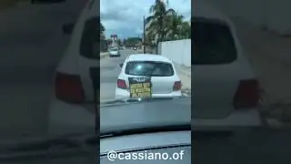 Buzina que mostro os peitos