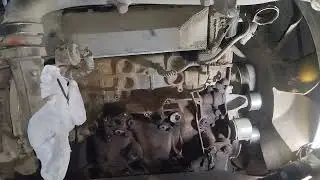 Removing the DAF XF 105 heat exchanger, part 1