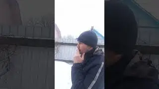 Саня задумался