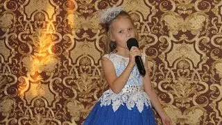 Сестренка отлично спела на свадьбе Никиты и Дарьи