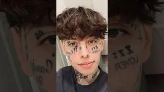 Lil Xan sem as tatuagens no rosto 