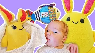¡Rutina del recién nacido de Mamá de Lucky! Videos de bebé y juguetes de peluche