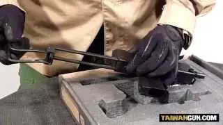 Airsoft Manuals - Unfolding the flask in G11