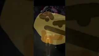 "Mangle se cuelga de la lampara"