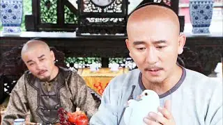 巡撫故意不給小縣令批糧餉，殊不知小縣令背後靠山是皇帝的叔叔，他踢到鐵板了！🔥Movie