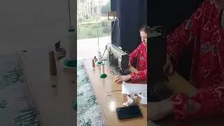 В праздники тоже шьём