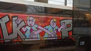 Неприличное граффити на вагоне поезда. Бельгия