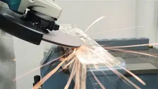Makita DGA900 Twin 18V Angle grinder