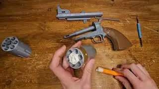 Painting 3D printed Caldwell conversion uppercut from hunt showdown, Cosplay colt