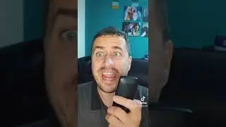 Shaggy calls a taxi