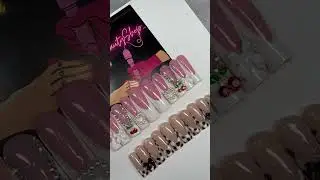 Press On nail sets ❤️