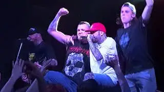 Deez Nuts - DTDFL4EVA (Live in Saint Petersburg, Russia)