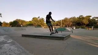 Scoot clips from 2 countries