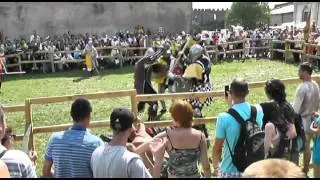 Стародавній Меджибіж-2012. Стенка на стенку (клип)