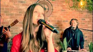 MARC AND KIKI - ROMANTIC MEDLEY