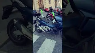 Scooter Honda FORZA 750 nas Ruas de Roma - Itália