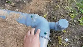 Песочница из сантехнических труб)