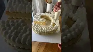 Letter cake 🤍