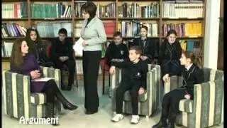 Kristal 2 - Çeljeta Nikolla (Mesuese e Anglishtes) - Erja Kurti & Bernard Doçi (Nxenes)