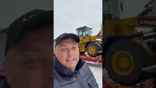 Разгружаем фронтальные погрузчики Lovol 936h.