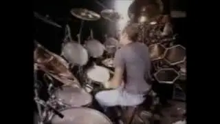 Genesis  The Drum Thing (Knebworth 1992)