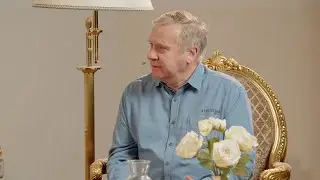 König Peter und Kai Orak im Gespräch