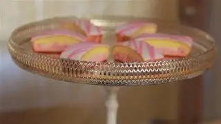 How to Create a Cake Stand