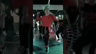 Больше танцев в моем инстаграмме @alina.peacock