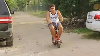 Самодельный мотосамокат из бензокосы покатухи, часть 3