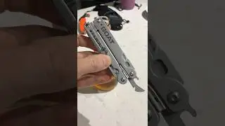 🍾 Can Opener & Cap Lifter? #multitool #GOAT #bottle