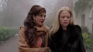 Grimm 03x12 Adalind goes to meet with Stefania, who helped her with the pain.
