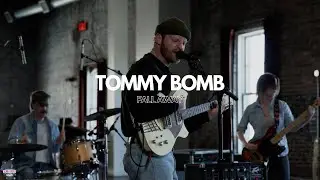 Tommy Bomb - "Fall Away" - Acme Radio Session