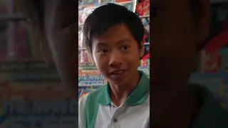 Sheldon and Tam at the comic store😂