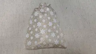Новогодние мешочки из искусственного льна