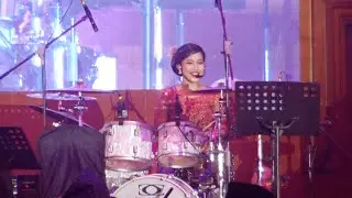 Laksamana Raja Di Laut | Singing Drummer Live | Nur Amira Syahira