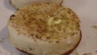 Crumpets....  Buttered with lashings of Honey 😎