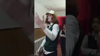 Директор командует как в армии 😡🤷🏻‍♂️ 