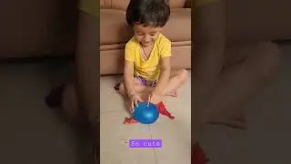 balloon phod kr khush hogyi