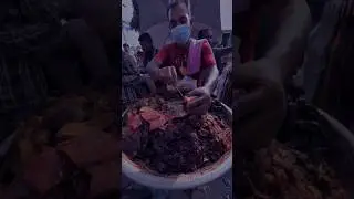 Ada yang mau gak guys🤤🤤 #respect #vrindavan #feed #food #makanan #makananviral #makananindia
