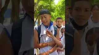 ¿Cuando me comiste? Entrevista en colegios // EL LUIGII