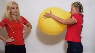 Best huge balloons blowing contest
