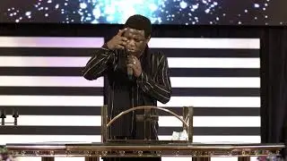 Daniel Twum  || The Cross of Christ || Medley || Hymns
