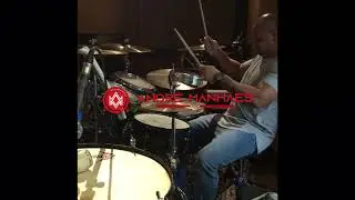 Modo de tocar Samba rápido na Bateria por André Manhães.