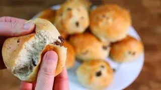 The Best Raisin Buns
