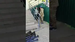 На работе работа 