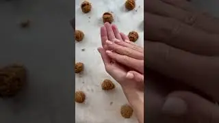 Almond Butter Cookie Sandwiches - super sandy and soft